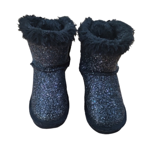 Size 8 Toddler Girls Weestep Winter Snow Boots - Picture 1 of 13